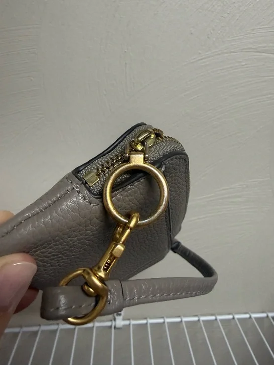 Tory Burch Pebbled Leather Wristlet in Taupe Gray - Picture 4 of 4